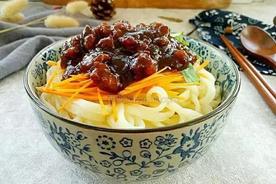 面条怎么做都好吃,但这10种做法最经典视频（面条怎么做超级好吃）