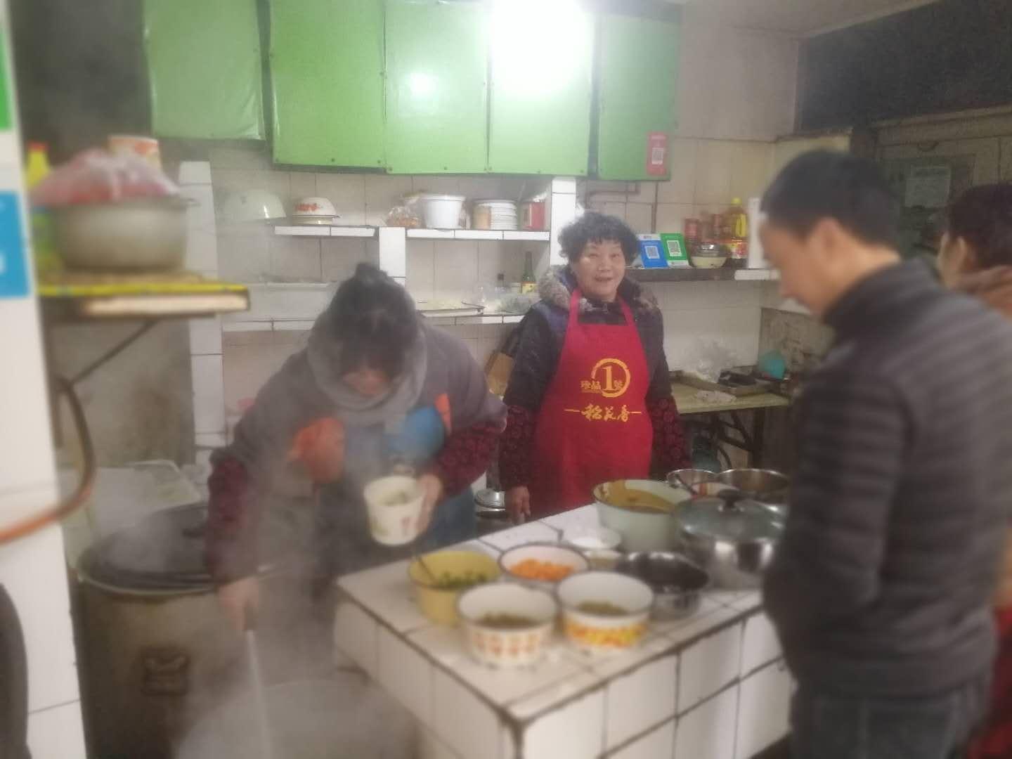 老刀：汉口北湖那些味美价廉的早摊店