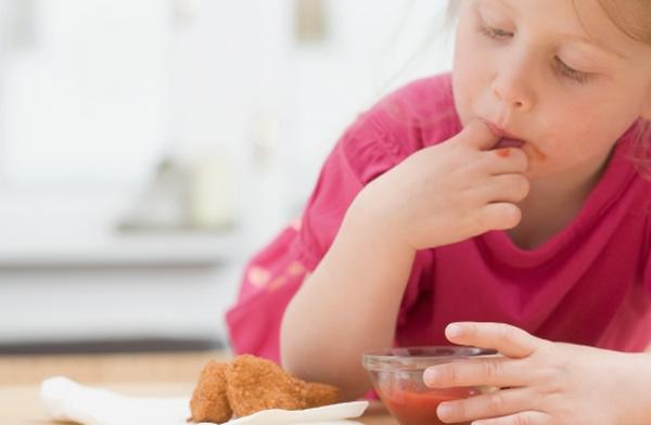 儿童疝气的症状有哪些？该怎么预防？