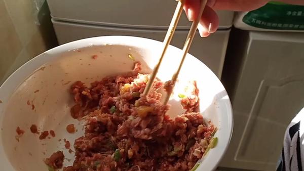 茴香能和虾一起吃吗,茴香虾仁饺子的做法