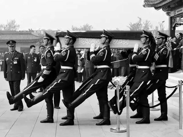 钱学森为国做出的贡献简短(钱学森为国做出了什么贡献简介)