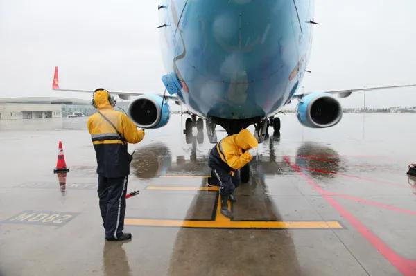 花20万进机场有编制（飞机场有编制吗）