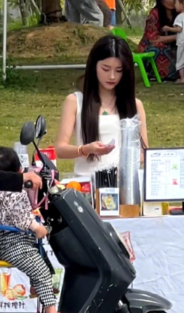 网红无骨鸡爪好卖吗（网红无骨鸡爪好卖吗现在）