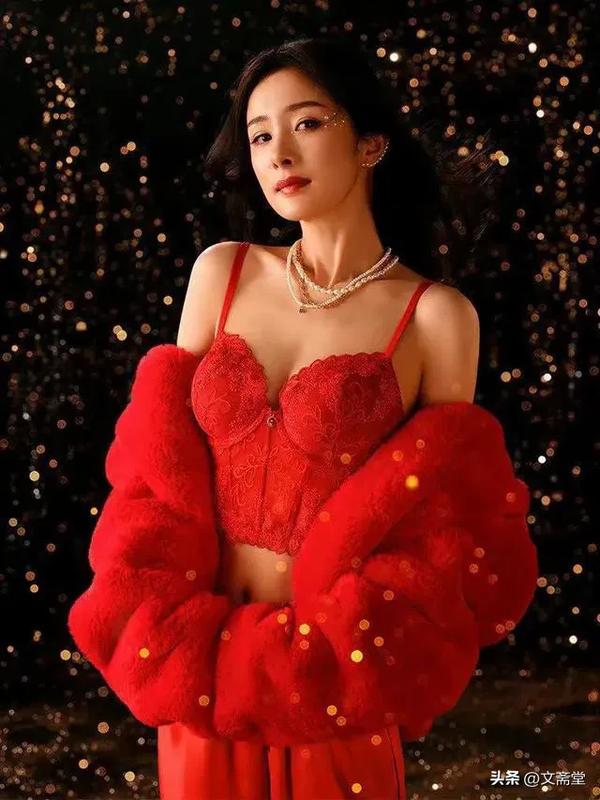 易烊千玺家里是干什么的(易烊千玺家里是做什么的)