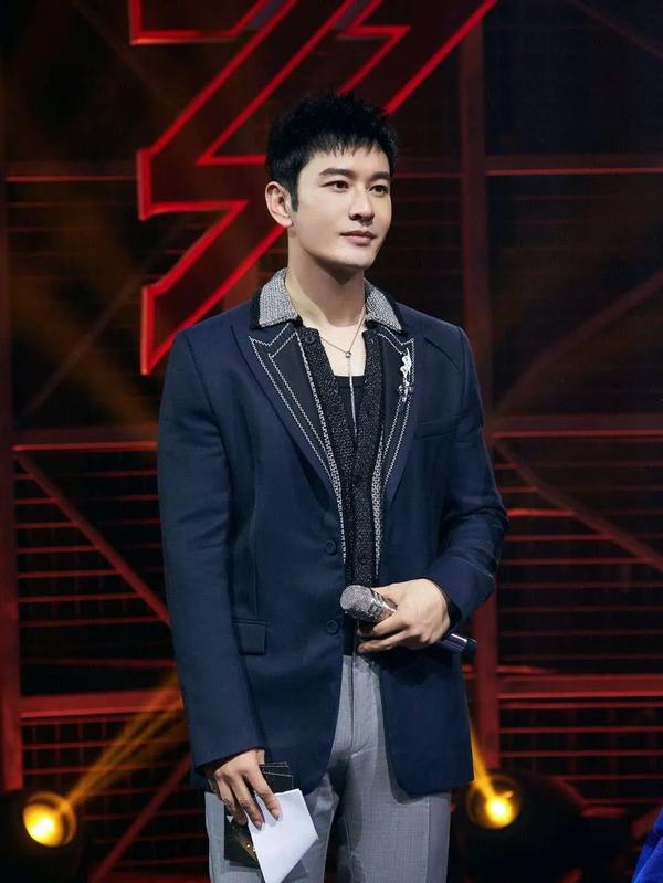 主持稿双人交流搭配(双人搭档主持稿)