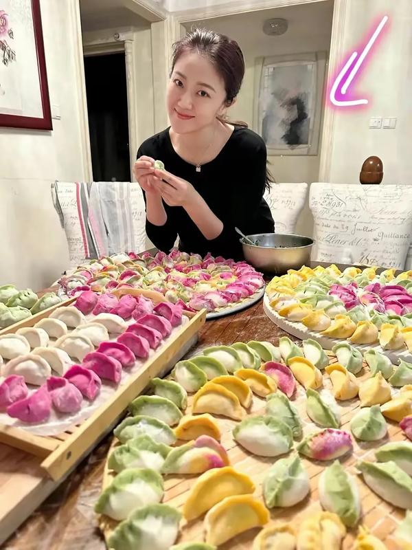 王小玮的第三任丈夫(王小玮产子)