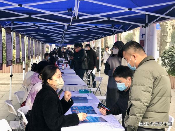 摄影工作一般多少钱一个月(摄影工作一般多少钱一个月啊)