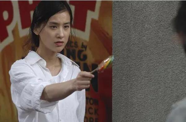 黄圣依功夫剧照棒棒糖（功夫电影剧照黄圣依）