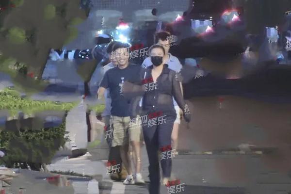 马思纯男友张哲轩照片(马思纯男朋友张哲轩照片)