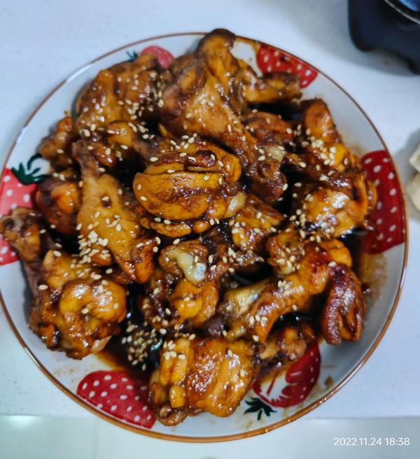 可乐鸡翅的制作方法及步骤（可乐鸡翅的具体制作方法）