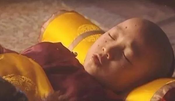 康熙得知苏麻喇姑死讯的反应（康熙和苏麻喇姑谁先死的）