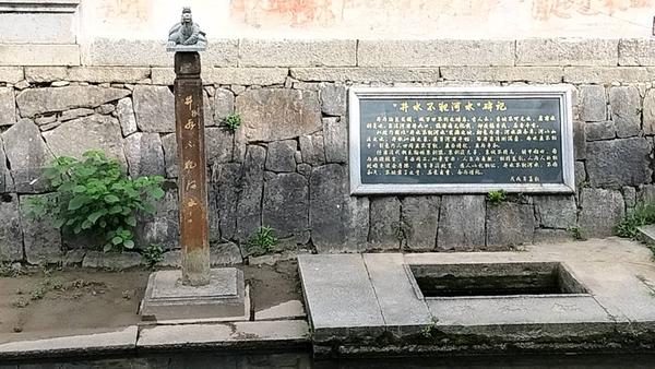 6205345905_d59a564256-160x160