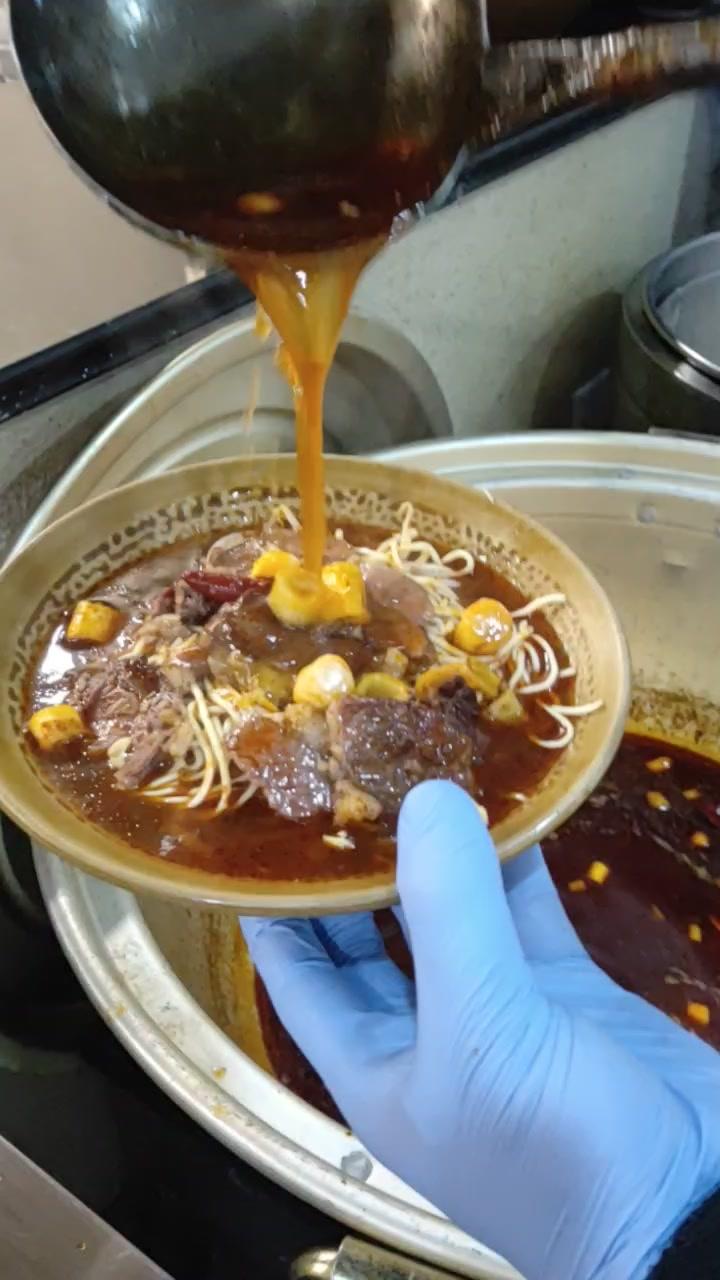 老谭家牛肉面牛杂面