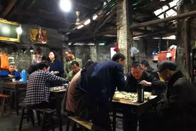 在重庆，吃完这68样美食我们就结婚吧！