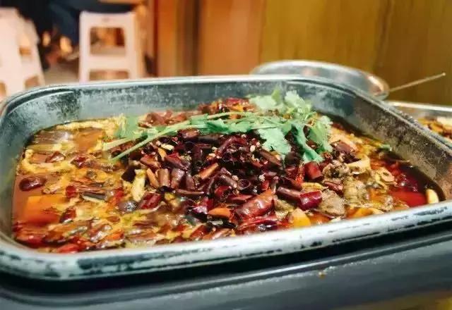 在重庆，吃完这68样美食我们就结婚吧！