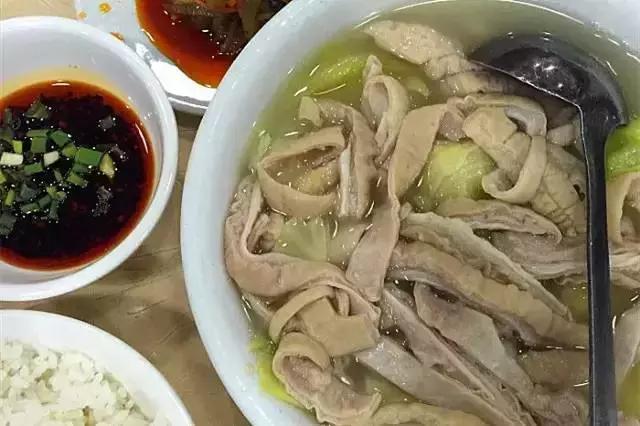在重庆，吃完这68样美食我们就结婚吧！