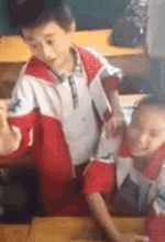每日10弹污GIF|现在的孩子真开放啊!