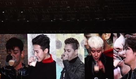 BIGBANG演唱会榴莲惩罚太会玩？ 粉丝：简直就是行走的表情包