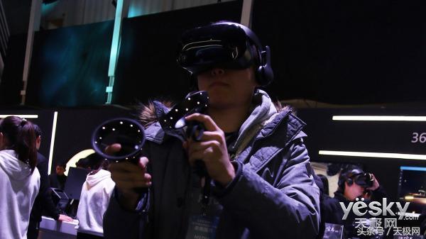 三星玄龙MR头显体验：一不留神把VR游戏玩通关了
