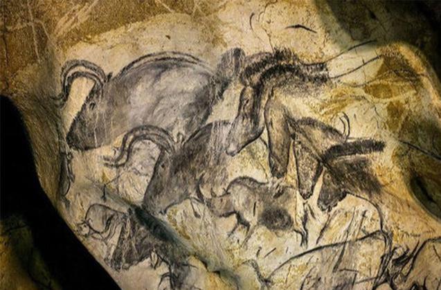 人类发现22亿年前的隧道和未知文明留下的壁画