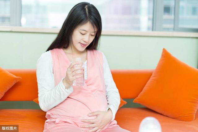孕期正确的洗头方式，医生：做到这5点，呵护自己也是呵护宝宝