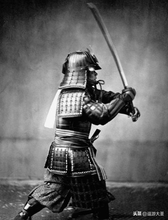 百年前日本武士老照片: 身材矮小强悍, 面露凶光, 切腹程序很复杂