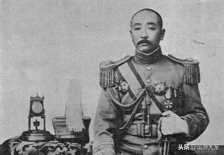 东北王张作霖部下被日军杀害：下令军队放假，上街采取报复行动