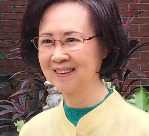 和家人一块自杀，和有妇之夫相恋，琼瑶人生比琼瑶剧更“毁三观”