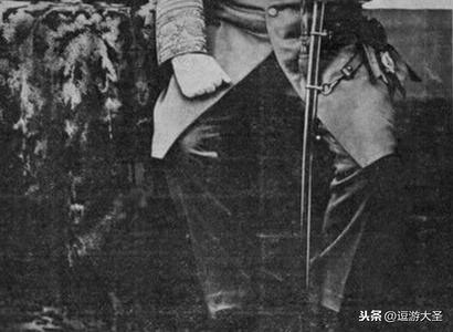 东北王张作霖部下被日军杀害：下令军队放假，上街采取报复行动