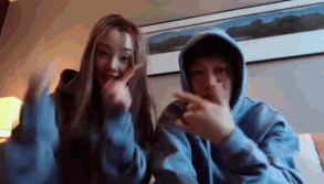 杨幂VS李小璐：“少女心”的皮和魂