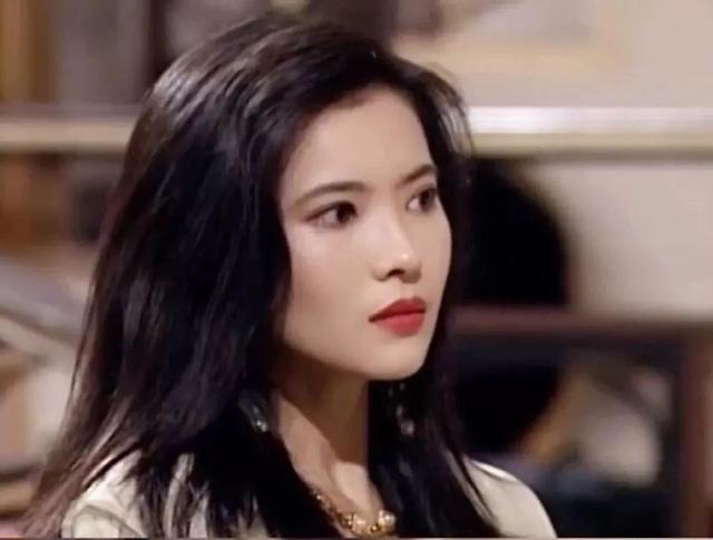 被大佬"逼"疯的蓝洁瑛，3年内2任男友自杀，死后墓地也被毁