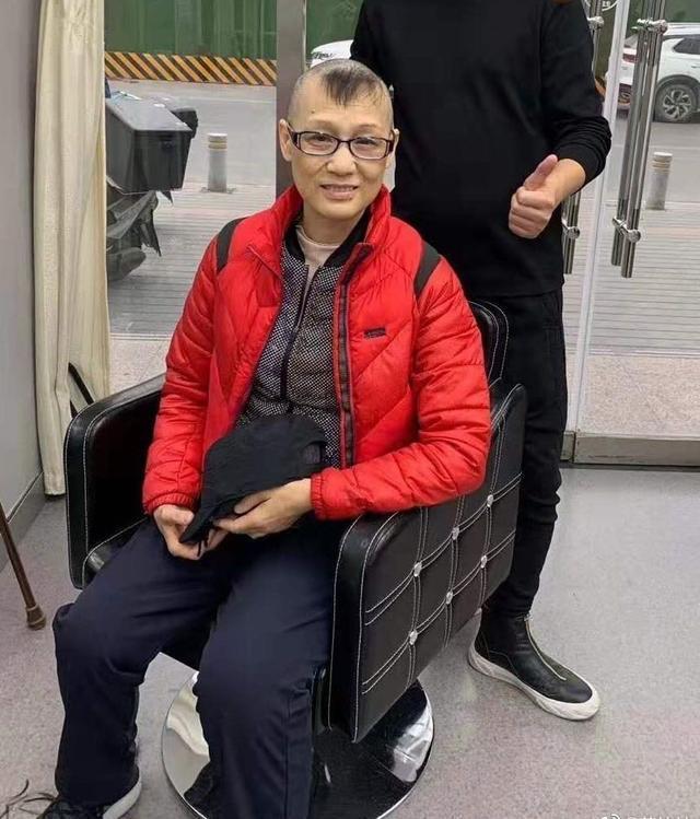 半辈子|李建群是谁？美了半辈子的演员，做了一辈子设计，却不幸患癌离世