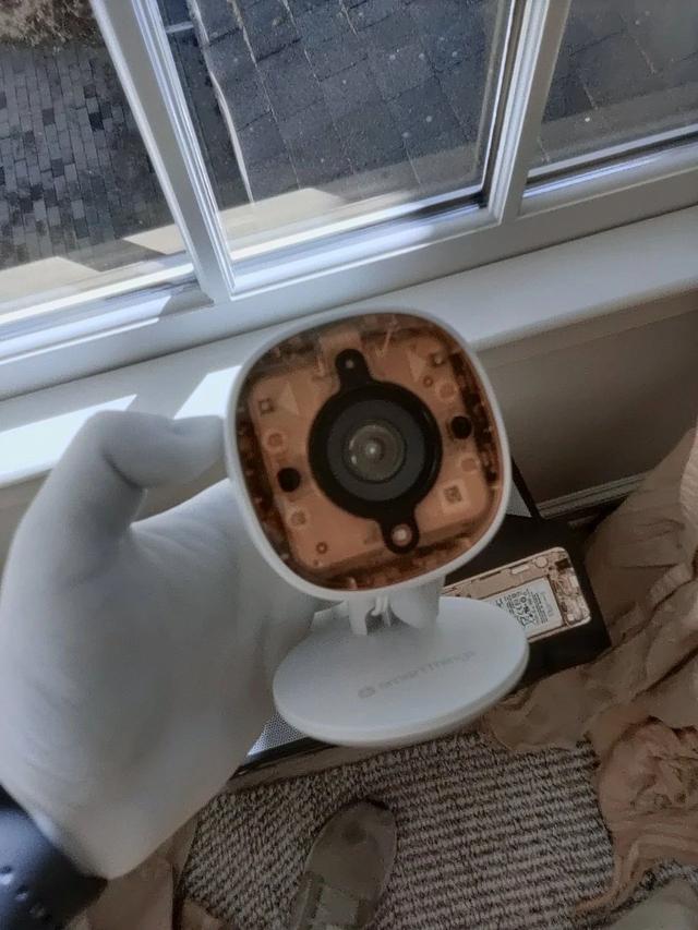 吓人！某手机滤镜可以“透视”衣服，直接拍到里面？