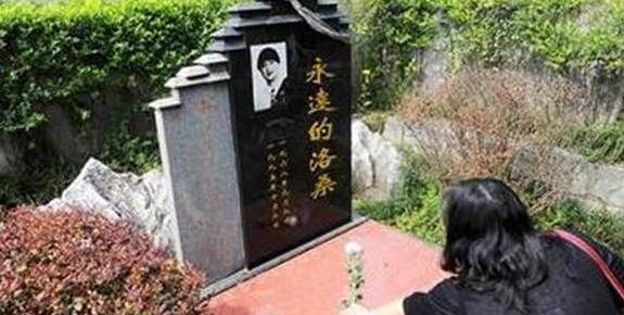 1995年，27岁洛桑去世，被疑赵本山所为，20年后博林揭开车祸真相