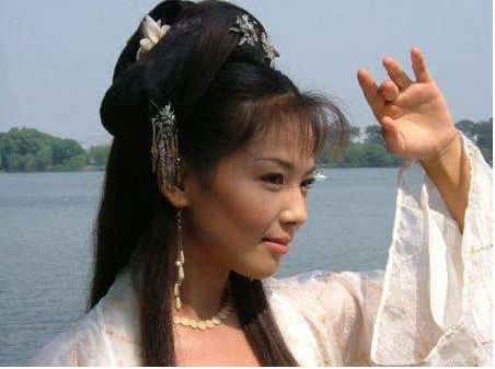 众星演白蛇，赵雅芝最经典王祖贤第二，她超杨紫刘涛黄圣依刘诗诗