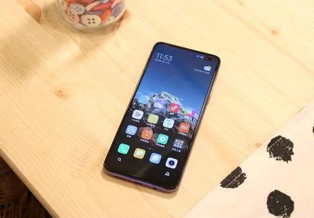 骁龙768G+120Hz+128G，仅1999，这才是千元旗舰