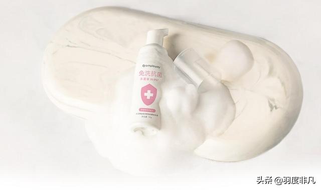 分享我的日常桌面，“种草”三款值得推荐的数码产品