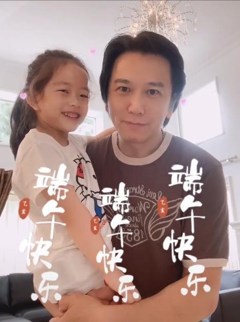 5岁女儿被嘲像舒淇？温兆伦56岁脾气依旧火爆：