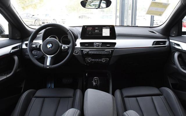 为圈钱而生！这3款豪华SUV懂车的都不买，中看不