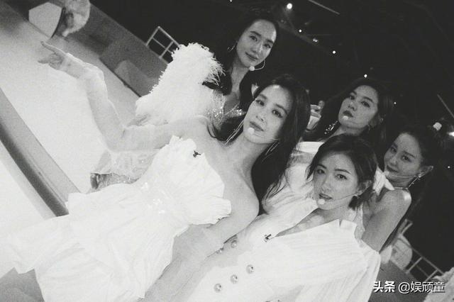 黄圣依哭为何被嘲？看到万茜、伊能静队友离去的哭，就知她不亏