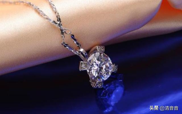 地摊时代来袭！实体店心慌脚乱，失业的有福了