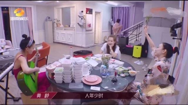 《浪姐》白冰听情歌伤心流泪，前夫丁一骗婚生