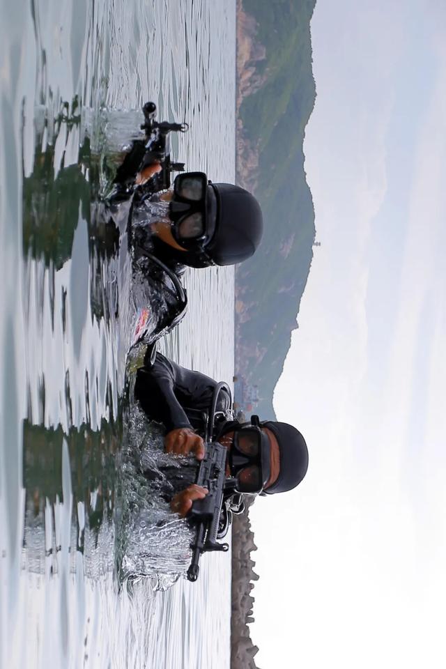 海军陆战队夏日清凉大片来了