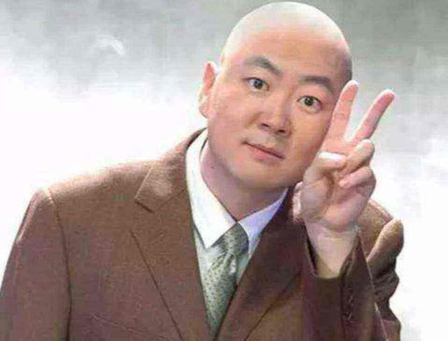 “春晚钉子户”郭冬临：传闻因说错话被罚款1亿，今现状如何？