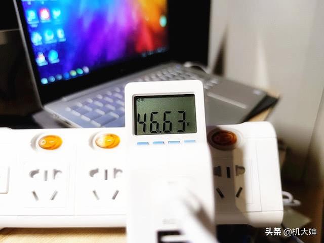 小米带火的氮化镓又多了一个选择：迪奥科PD65W充电头体验