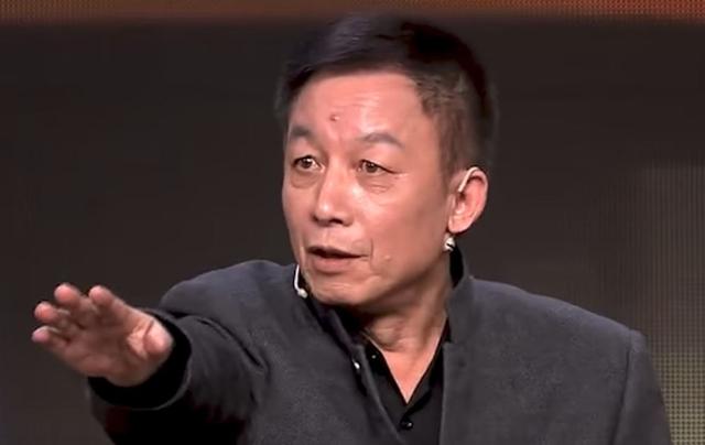 李雪健被气炸，易中天被怒怼，撒贝宁慌了：如