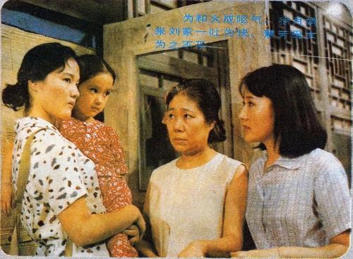 美剧都是剧中演员自己发声，国产电视剧，为什么只能别人后期配音