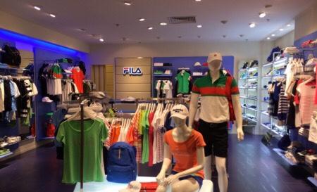 一年吸金100亿！只因换了个中国老板，起死回生