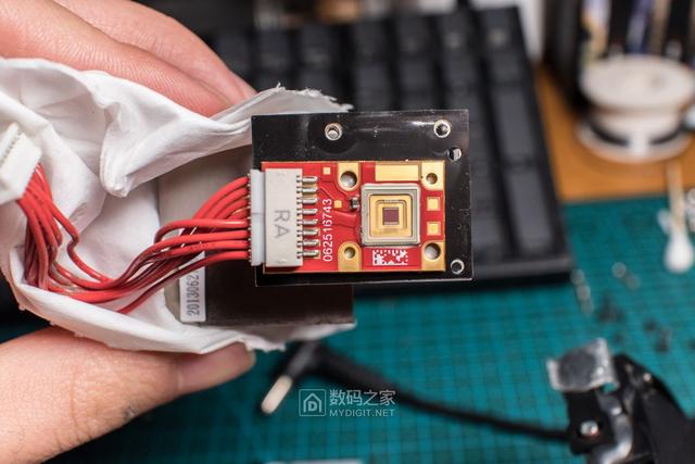 卡西欧CASIO激光+LED短焦投影仪UP50WN拆解，维修偏