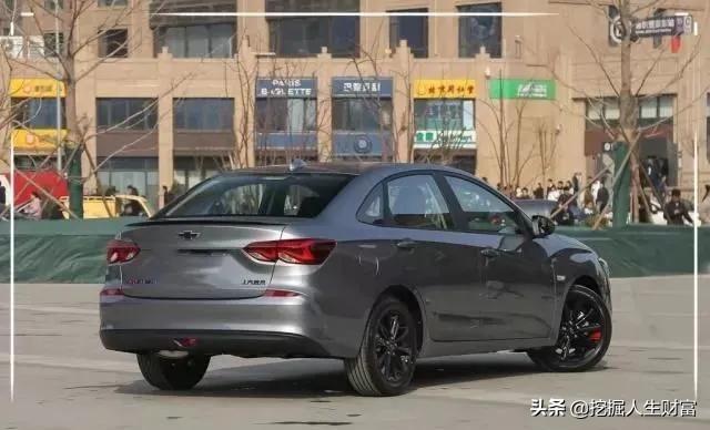 又一合資車因廉價(jià)火了！月銷21439臺(tái)，自動(dòng)擋標(biāo)配ESP